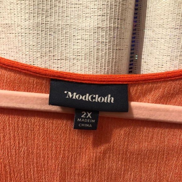 Breezy Tendency Crop Top - Picture 4 of 9